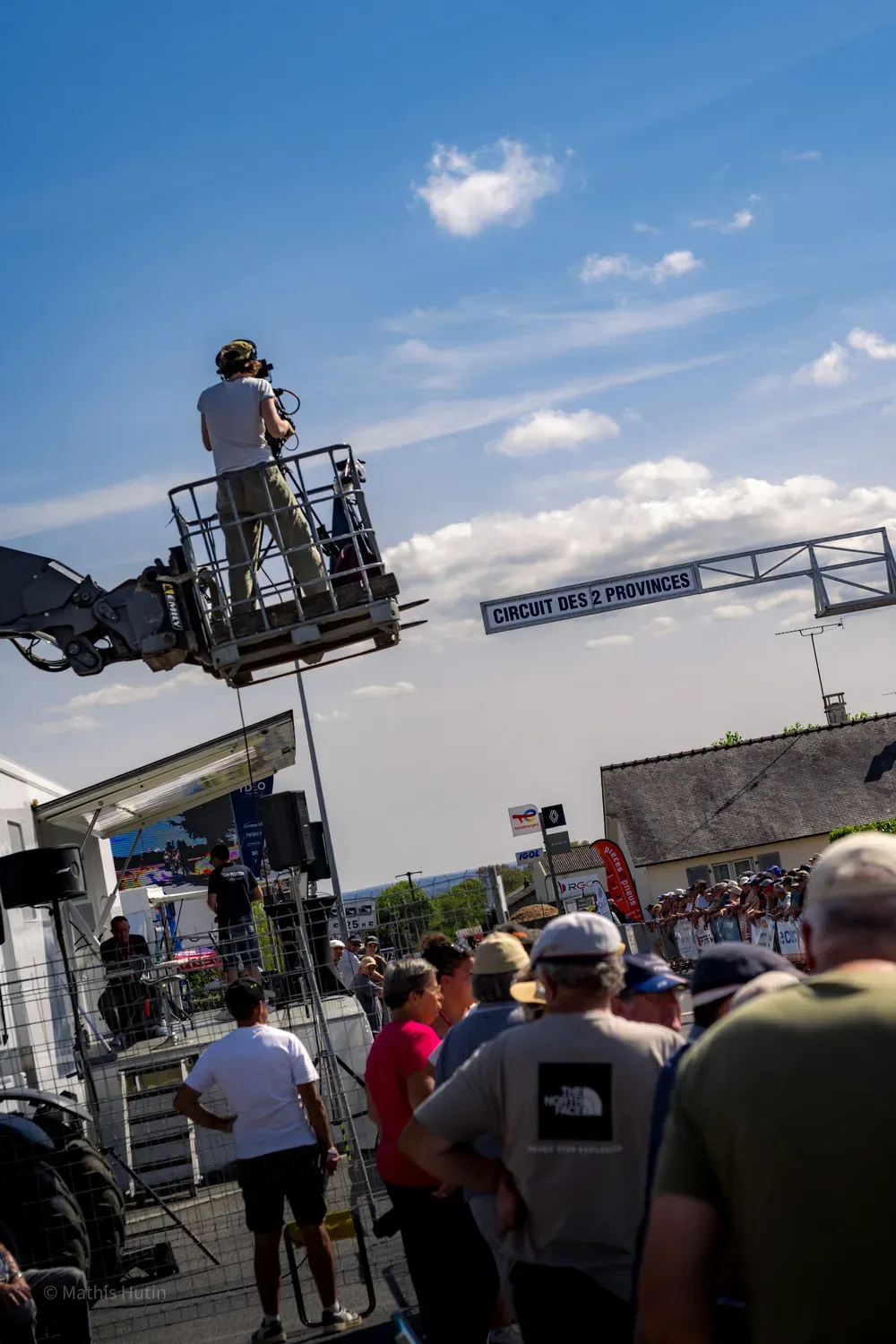 Photographie de podium de course.