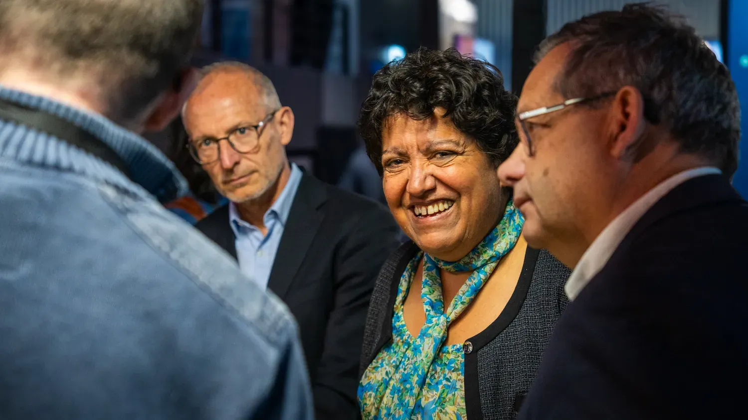 Photographie de rencontre pendant la soirée.