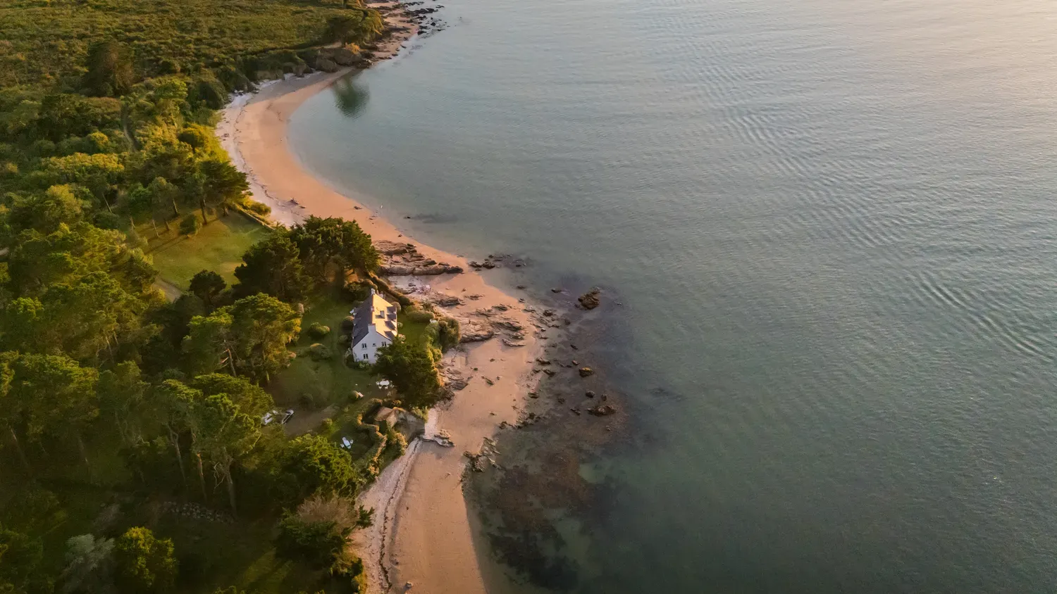 Photographie de anse du Halguen vue du ciel.